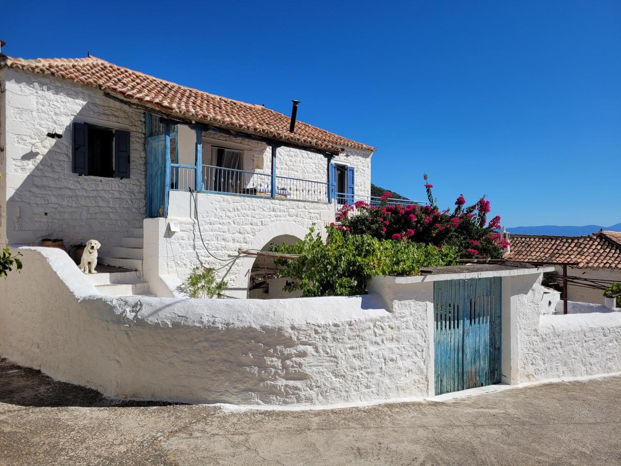 Lovely Traditionnal House With Sea View Tiros Exterior photo